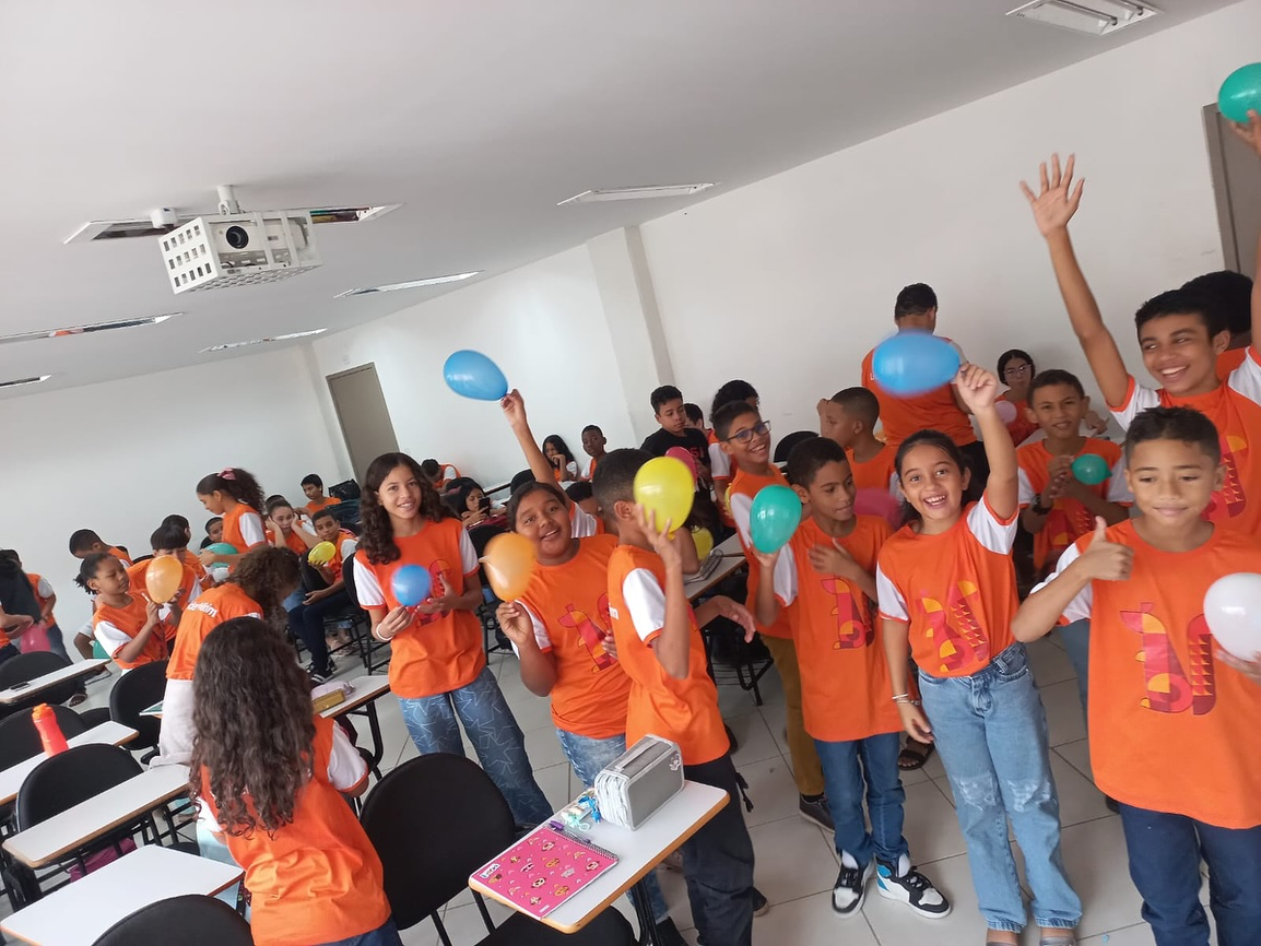 Alunos aprendendo consciência empreendedora